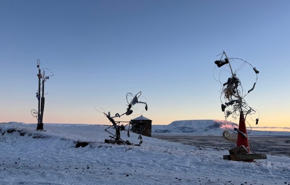 Verk eftir nemendur í Þingeyjarskóla á Listasafninu á Akureyri